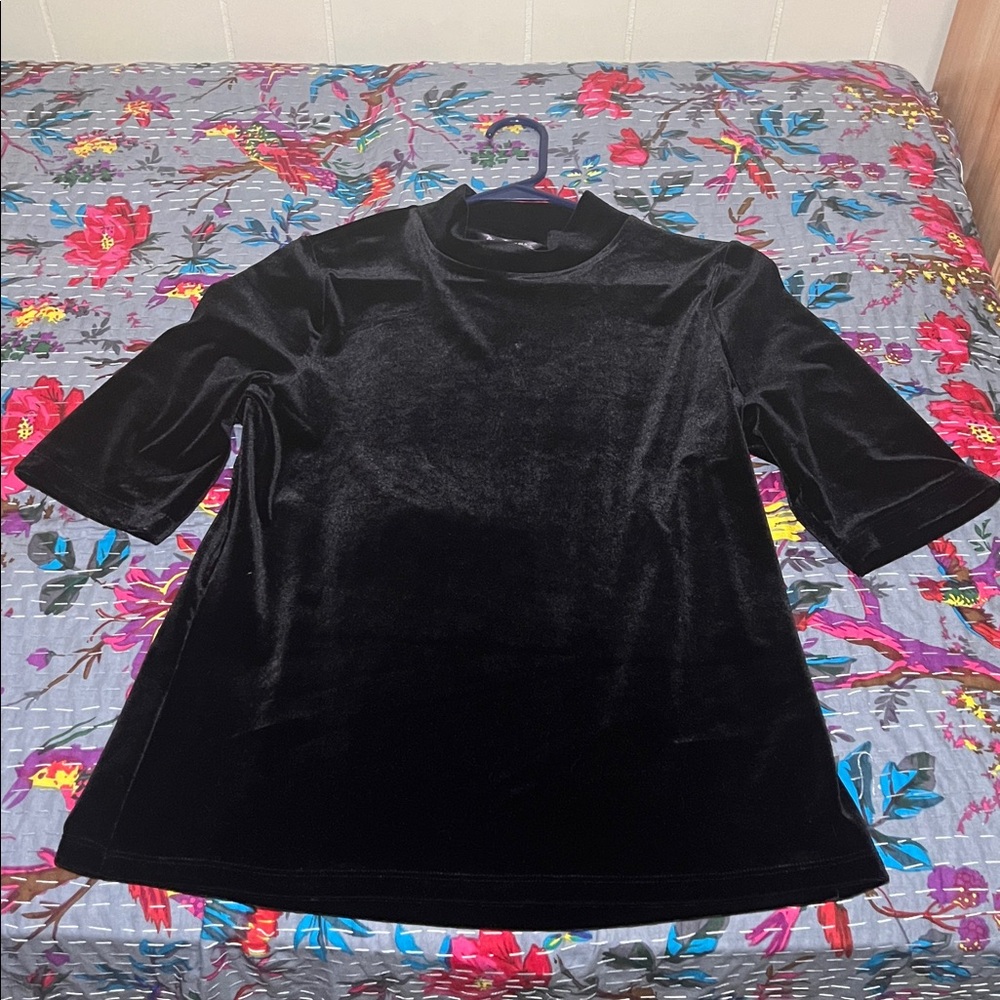 Banana Republic Luxe Black Velvet Blouse Size L
